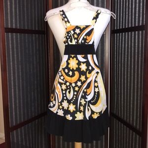 Girls size 6 pretty summer dress